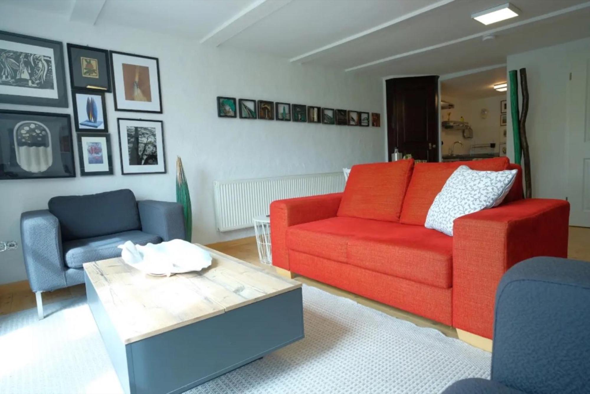 Apartment Beim Bildhauer Karl F Trendelburg